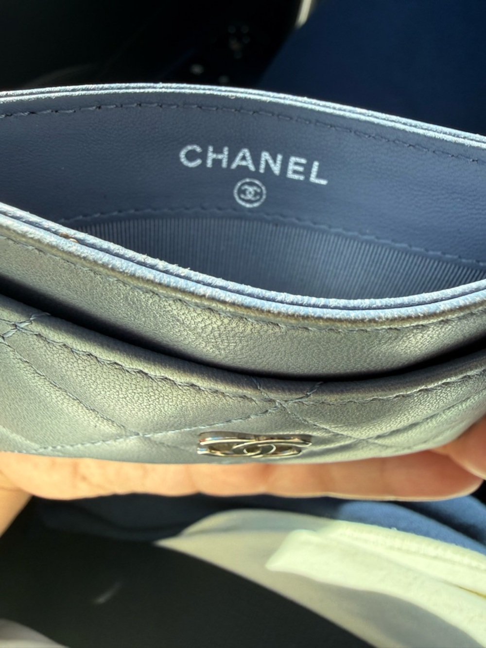 CHANEL Quilted Card Holder in Metallic Gray with Gold CC - Picture 3 of 11
